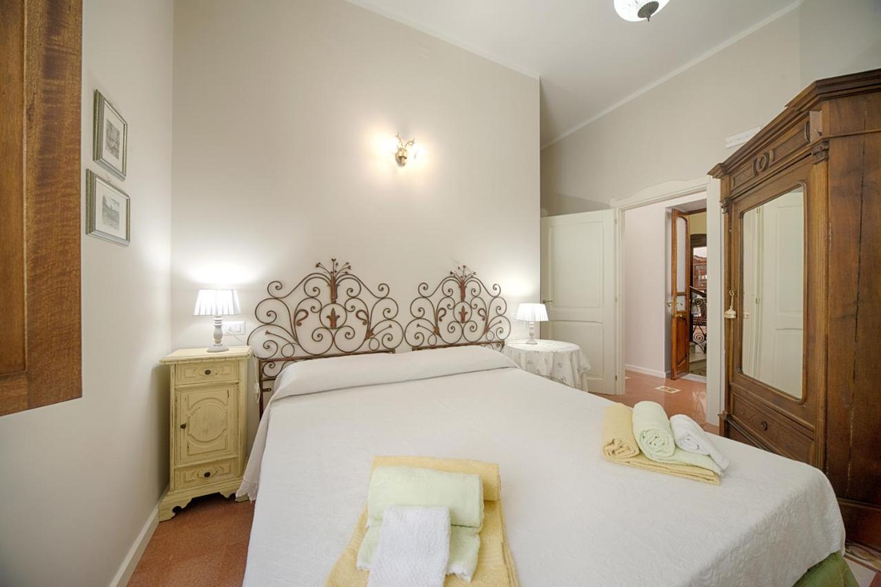 B&B A Casa Di Teresa Olbia Buitenkant foto