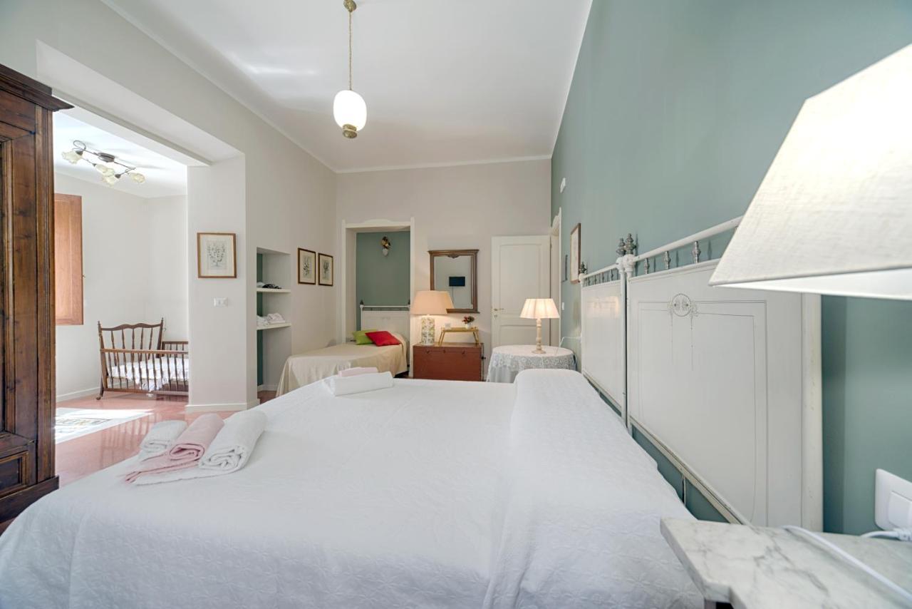 B&B A Casa Di Teresa Olbia Buitenkant foto